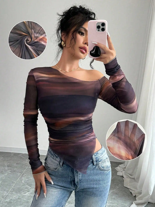 Tight long sleeves off-shoulder